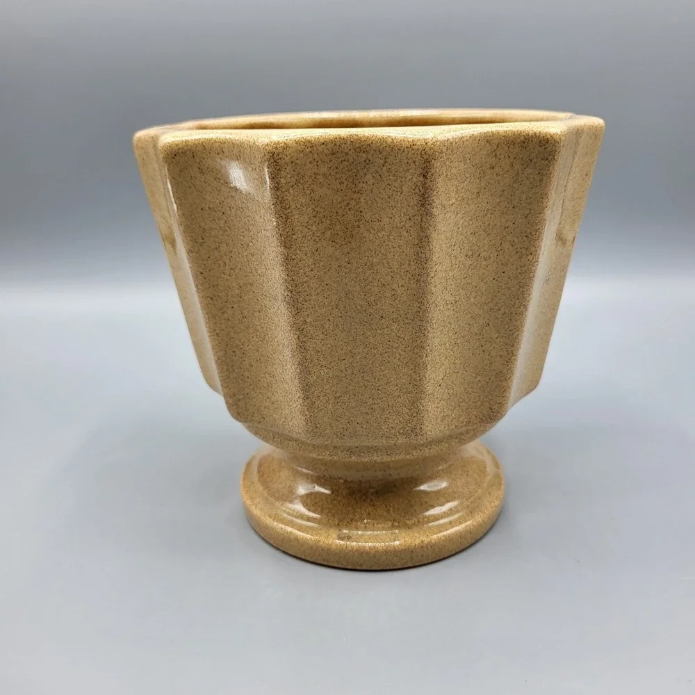 Haeger USA Pottery Fluted Pedestal Planter Vintage Speckled Tan Ceramic Vase